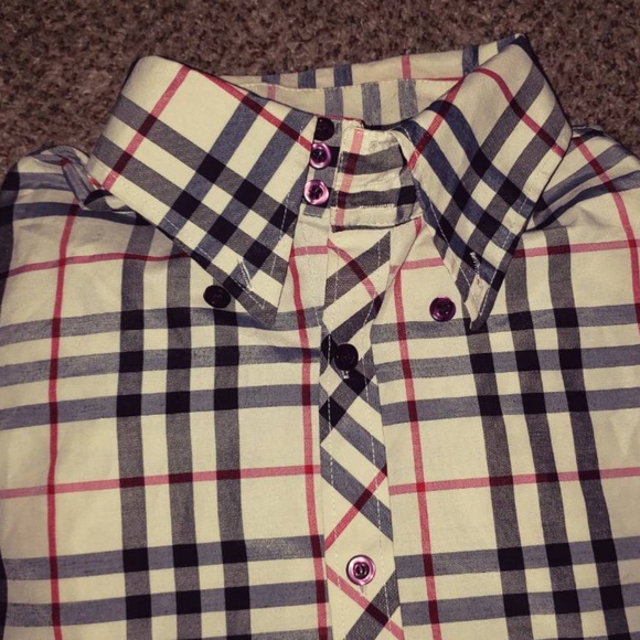 Men's Button Down Shirt. - Picture 3 of 6